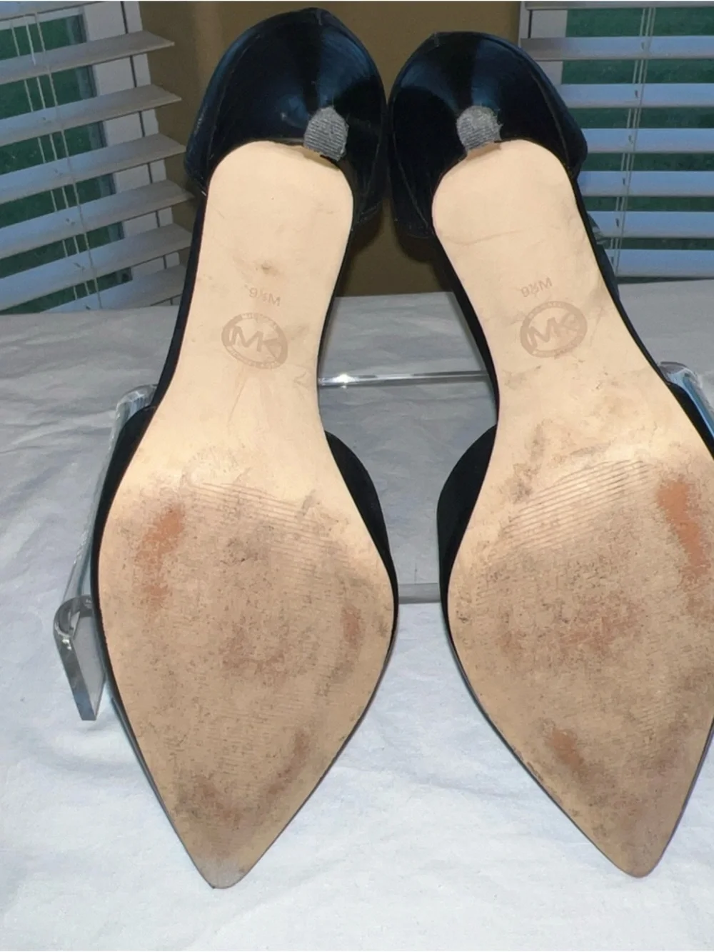 Michael Kors Womens Black Leather Ankle Strap Heels Shoes Sz 9.5M Zipper Gold - Picture 10 of 15